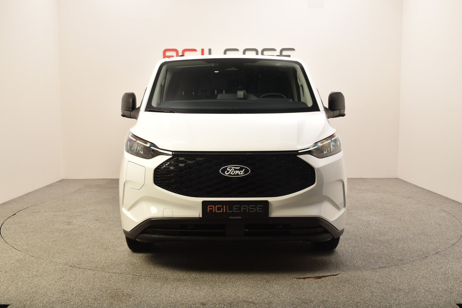 Hvid Ford E-Transit Custom 340 L2 fra 2027