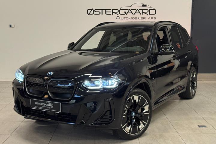 Sort BMW iX3 fra 2023