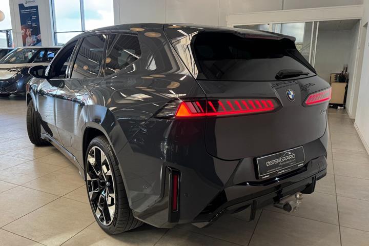Grå BMW iX3 fra 2026