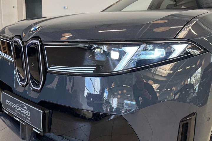 Grå BMW iX3 fra 2026