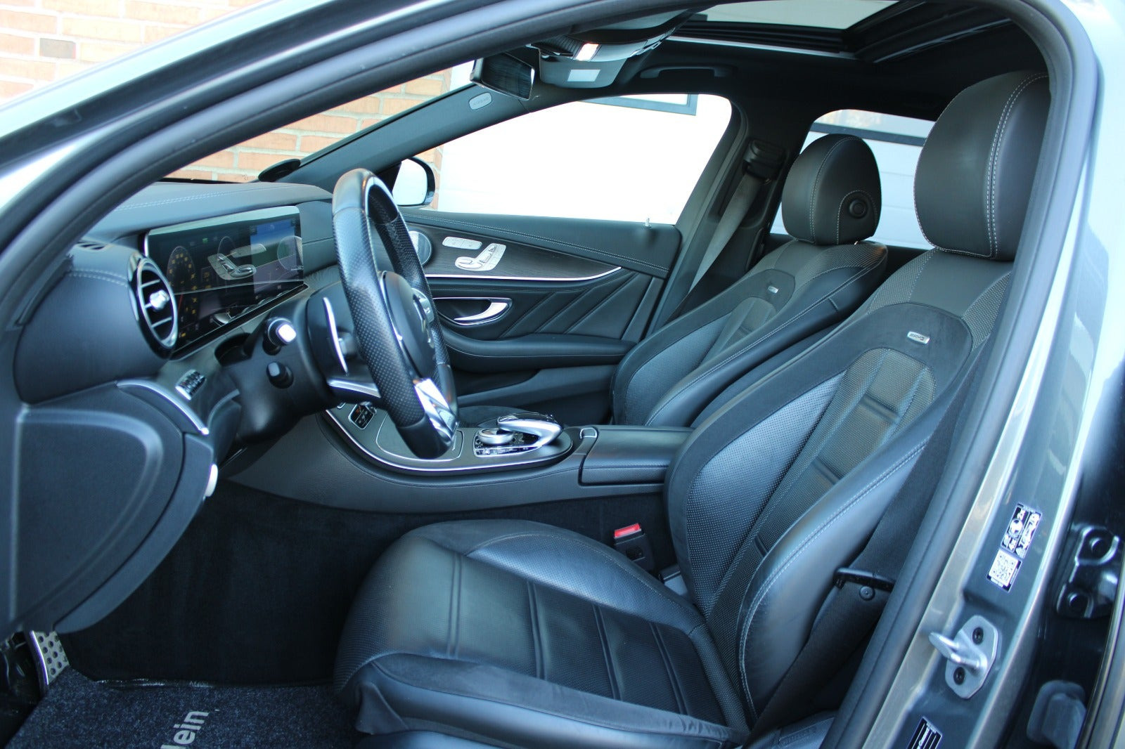 Grå Mercedes E53 fra 2019