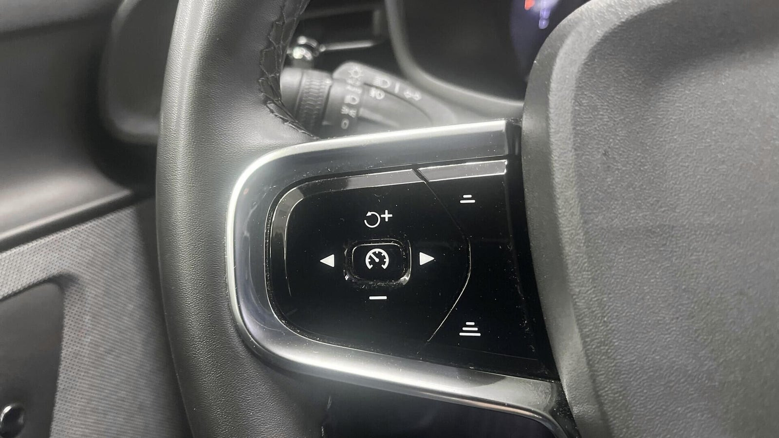 Hvid Polestar 2 fra 2023