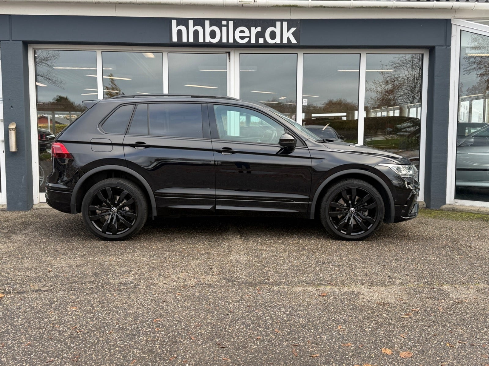 Sort VW Tiguan fra 2023