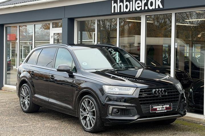 Sort Audi Q7 fra 2016