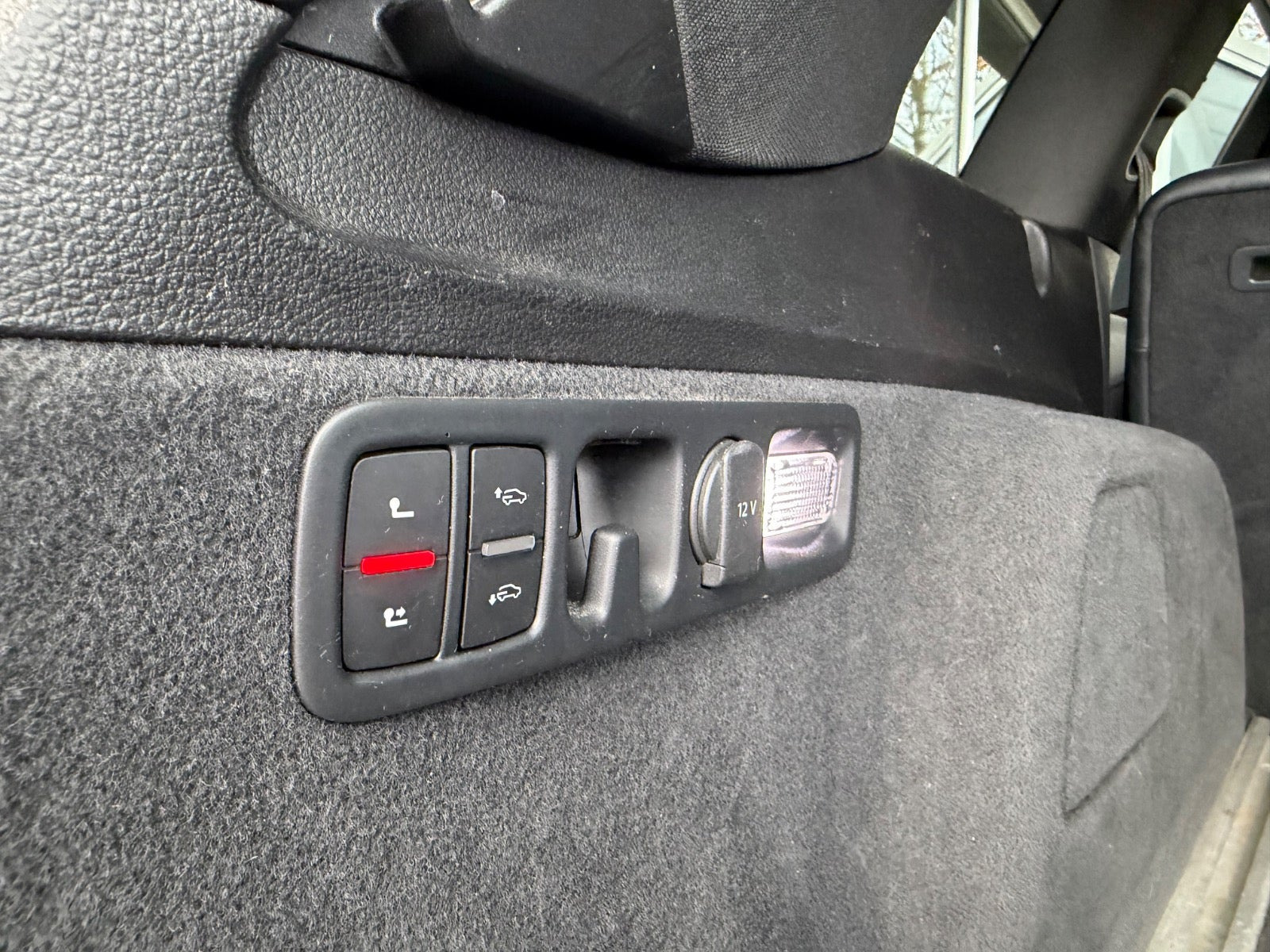 Sort Audi Q7 fra 2016