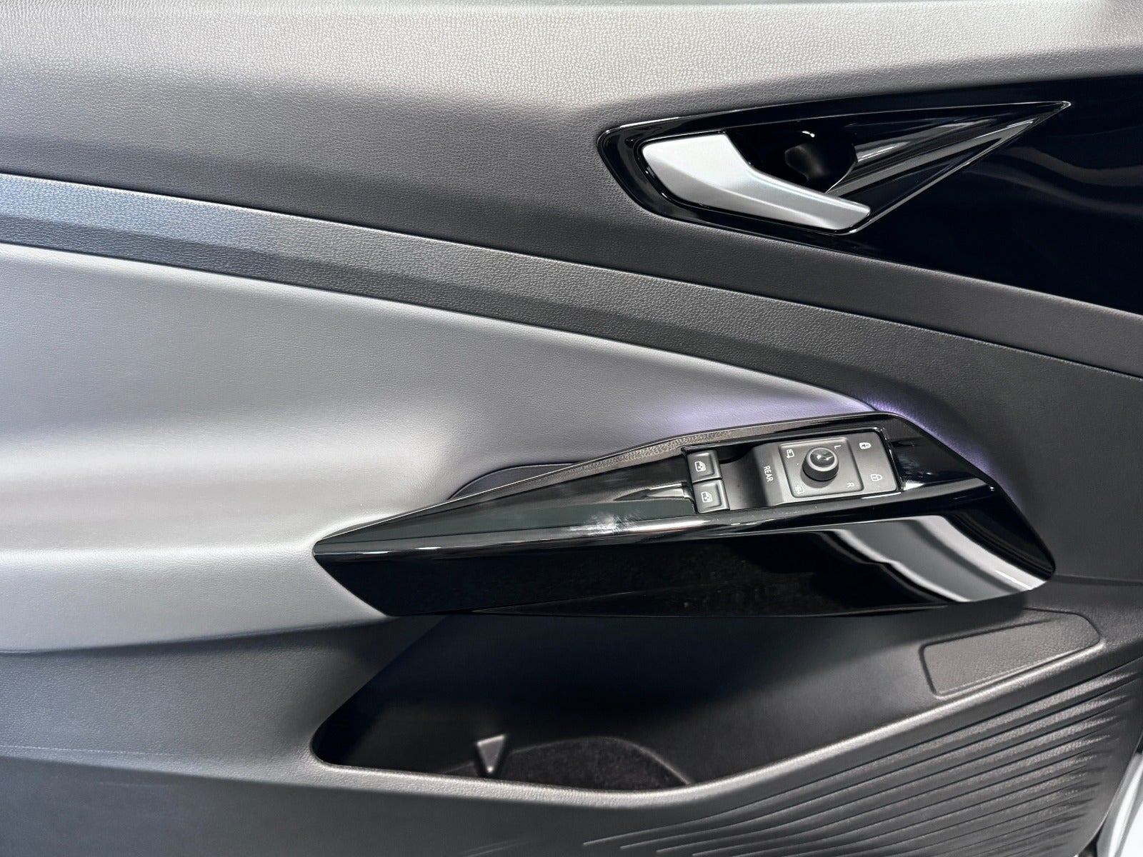 Hvid VW ID.4 fra 2023