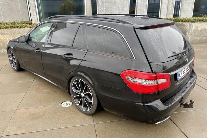 undefined Mercedes E200 d fra 2011
