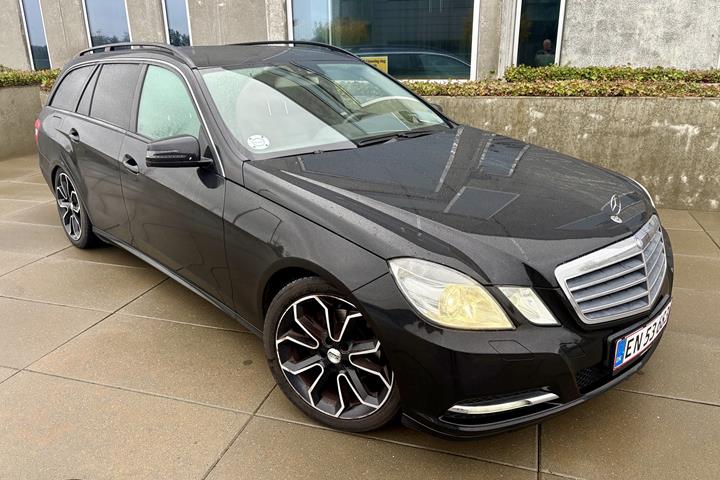 undefined Mercedes E200 d fra 2011