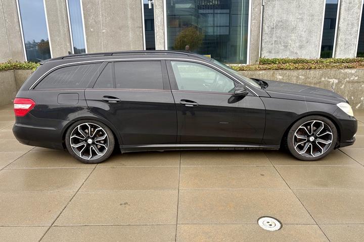 undefined Mercedes E200 d fra 2011