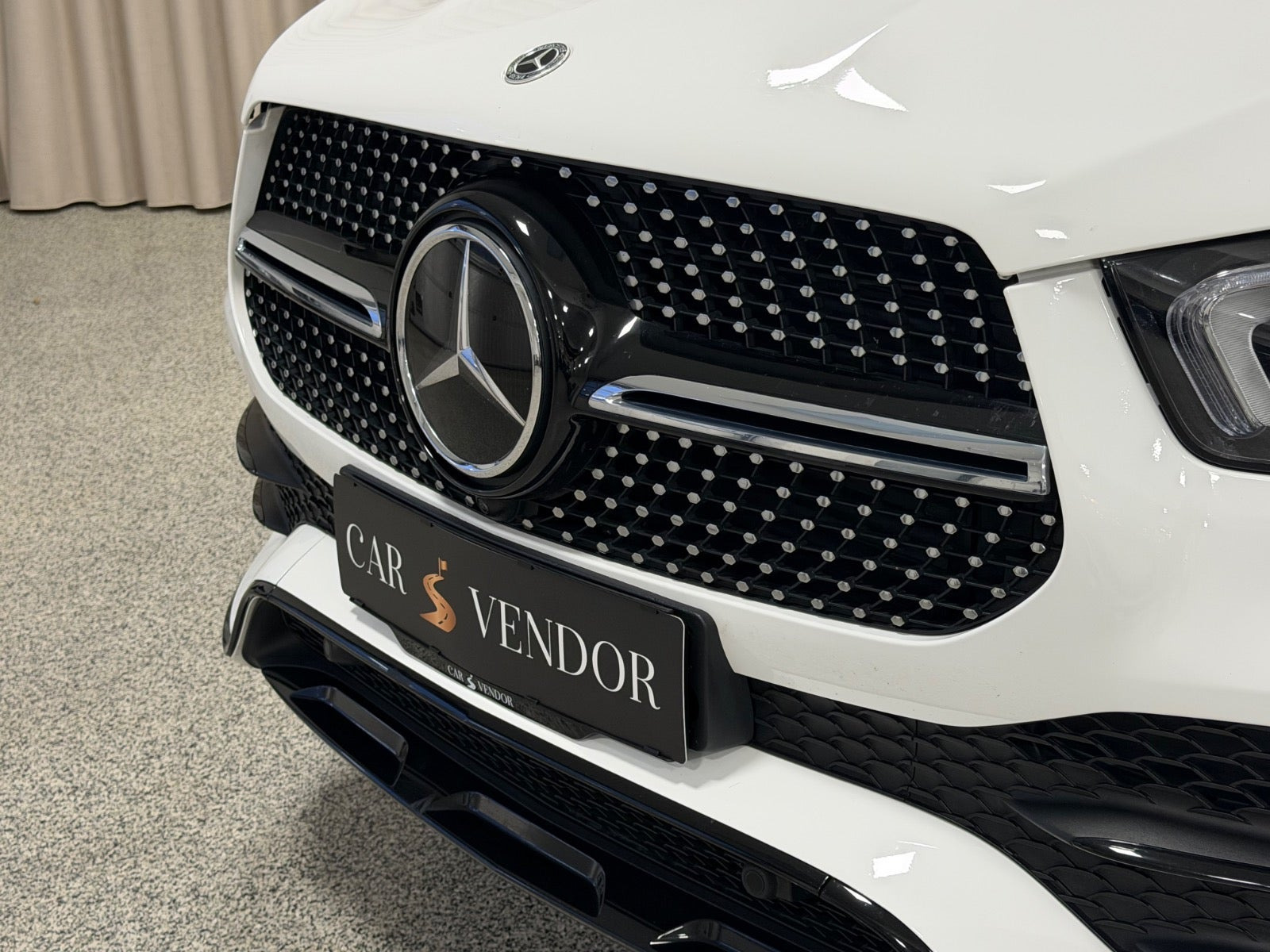 Hvid Mercedes GLE350 de fra 2022