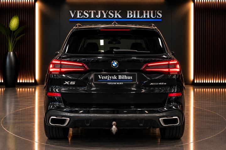 undefined BMW X5 fra 2020
