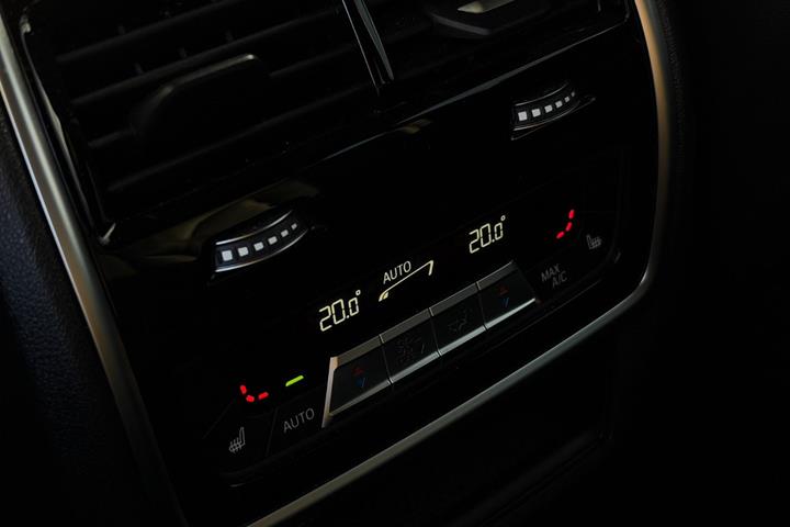 undefined BMW X5 fra 2020