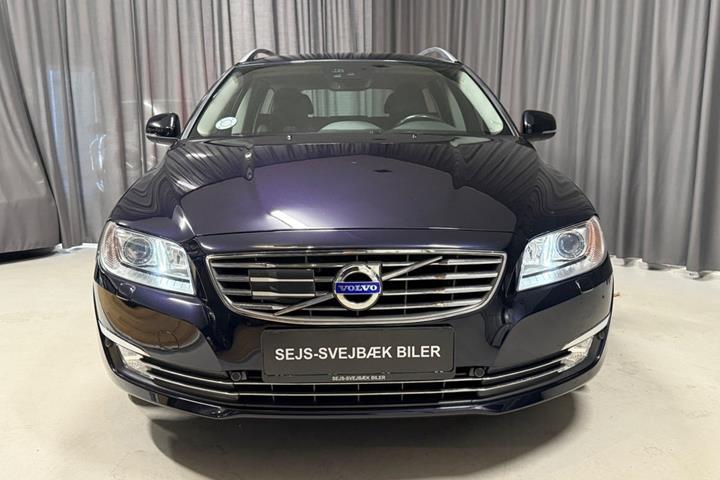 Blå Volvo V70 fra 2016