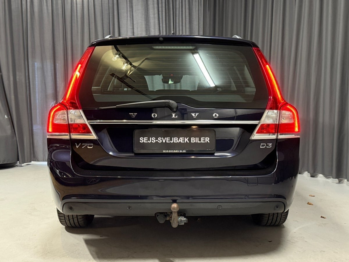 Blå Volvo V70 fra 2016