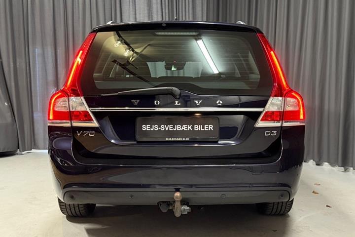 Blå Volvo V70 fra 2016