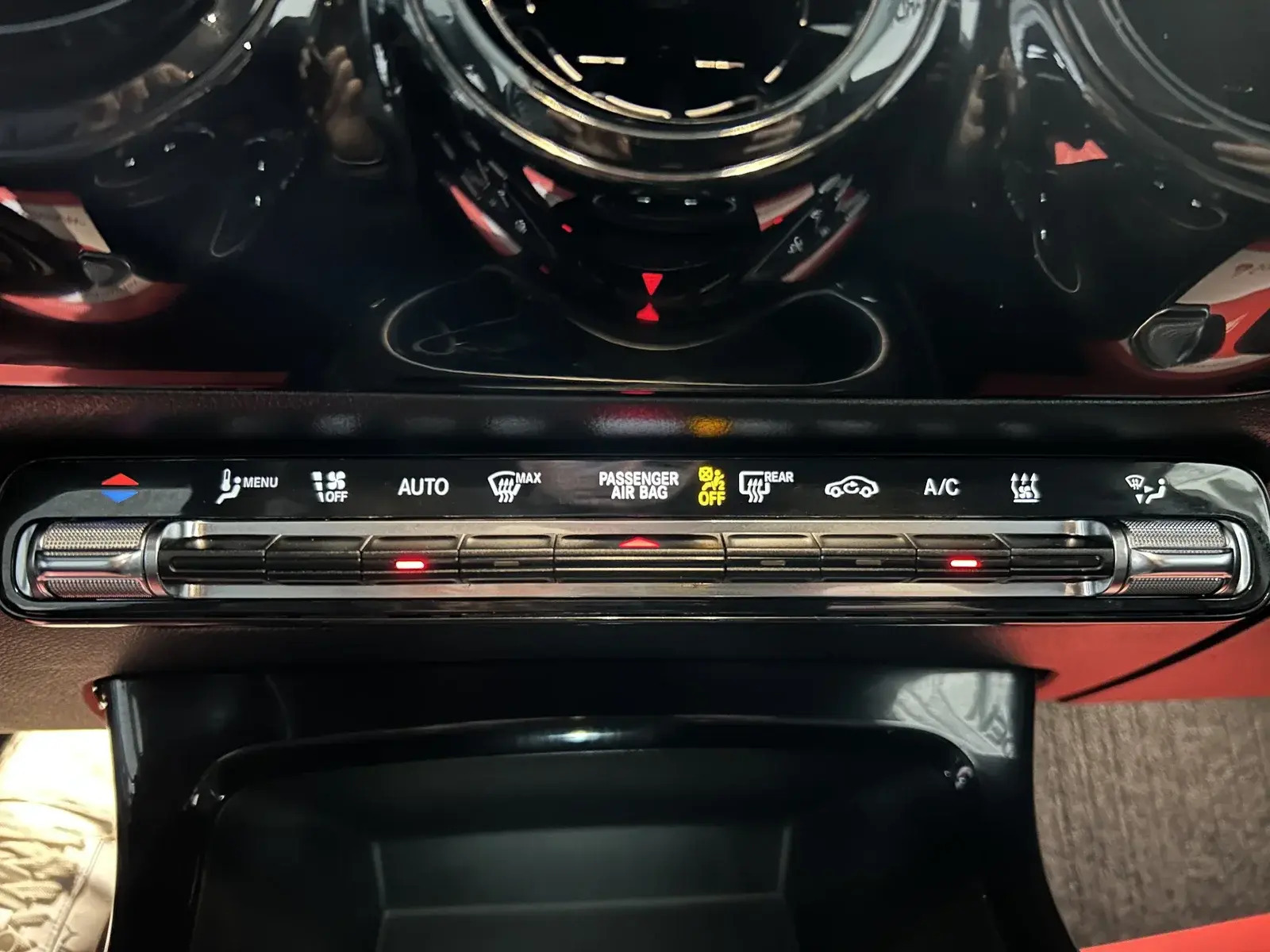 Sort Mercedes A250 e fra 2020
