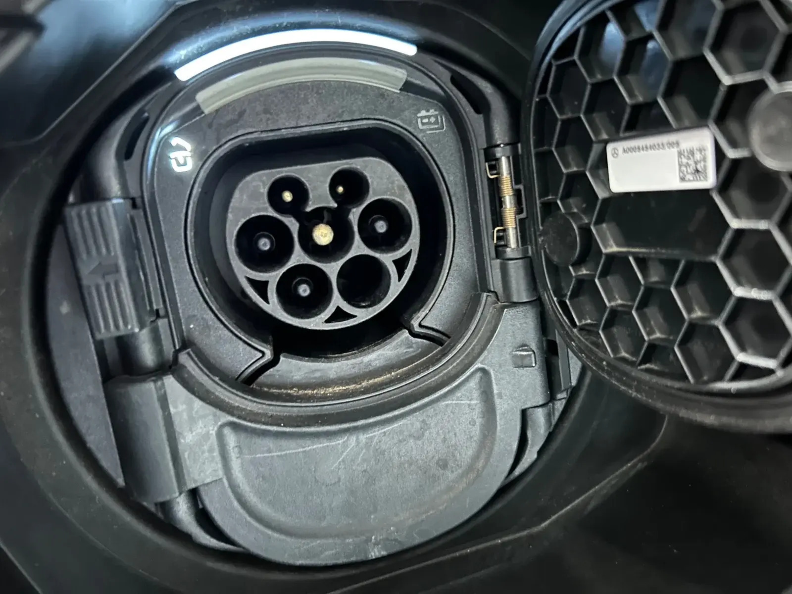 Sort Mercedes A250 e fra 2020