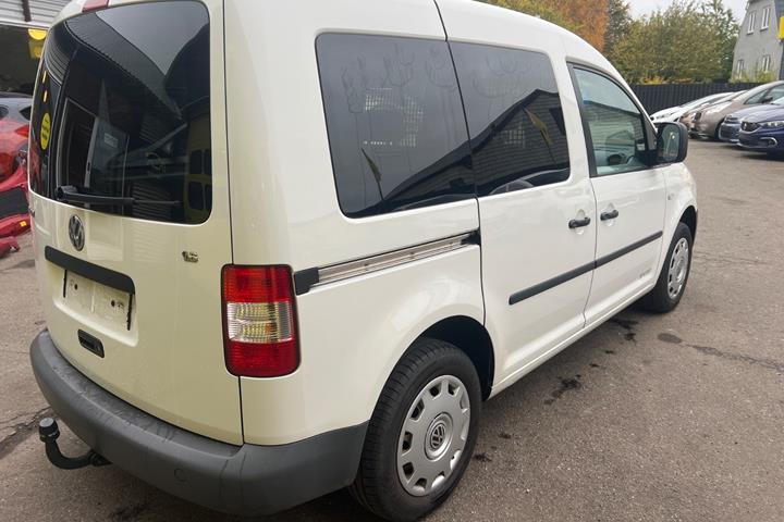 Hvid VW Caddy fra 2006