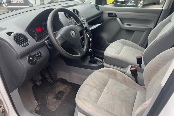Hvid VW Caddy fra 2006