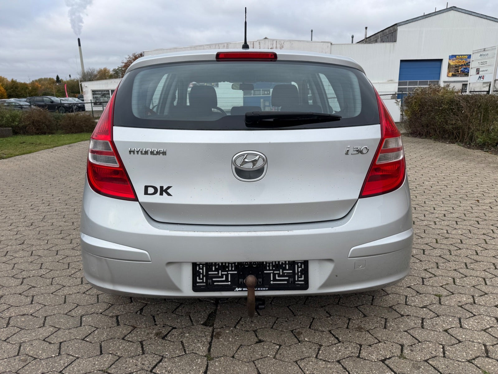 Rød Hyundai i30 fra 2008