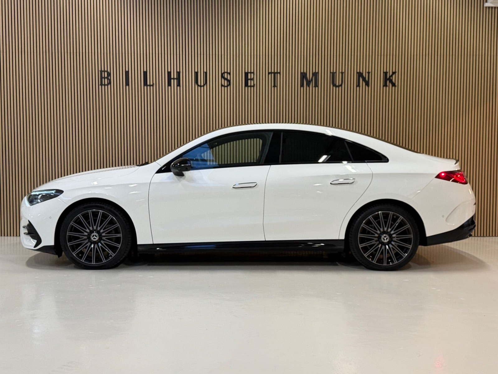 Hvid Mercedes CLA250+ fra 2026