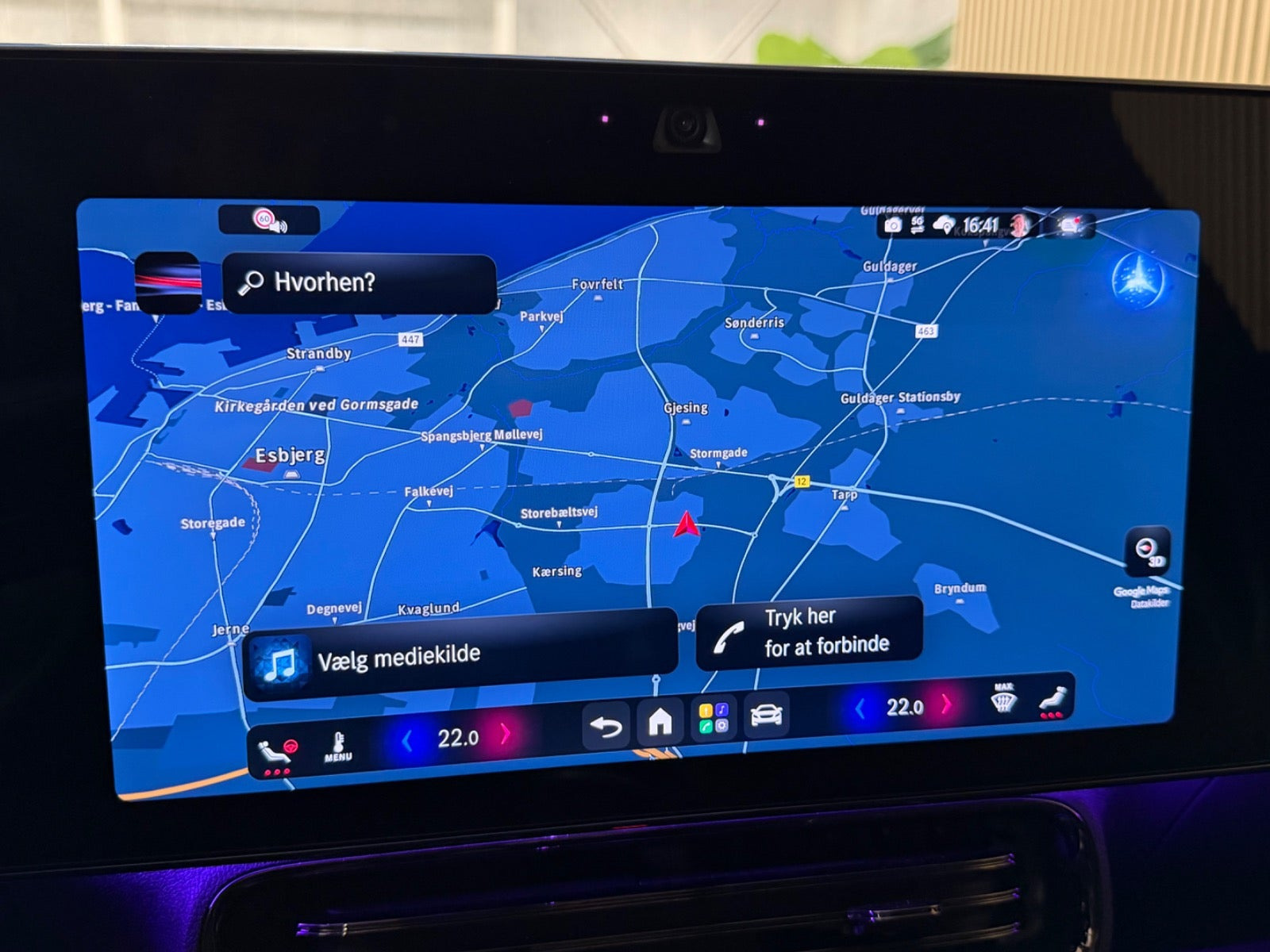 Hvid Mercedes CLA250+ fra 2026