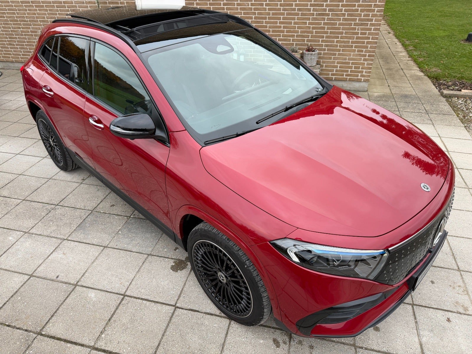 Grå Mercedes EQA250+ fra 2025