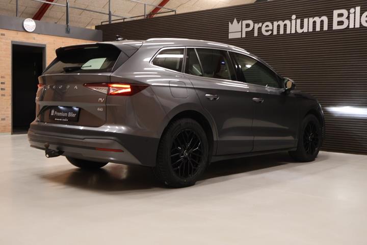 Grå Skoda Enyaq fra 2022