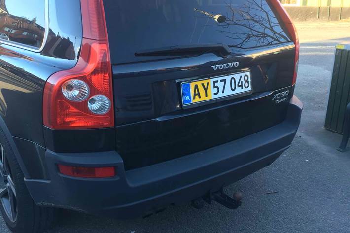 Sort Volvo XC40 fra 2004