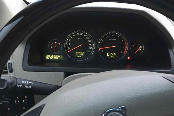 Sort Volvo XC40 fra 2004