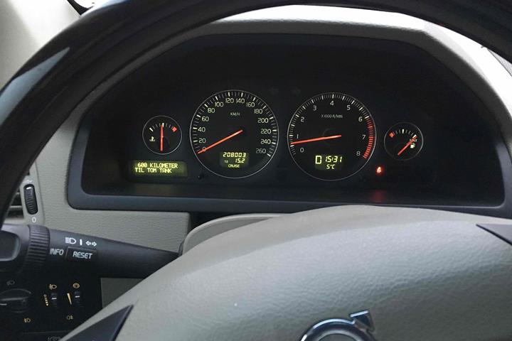 Sort Volvo XC40 fra 2004