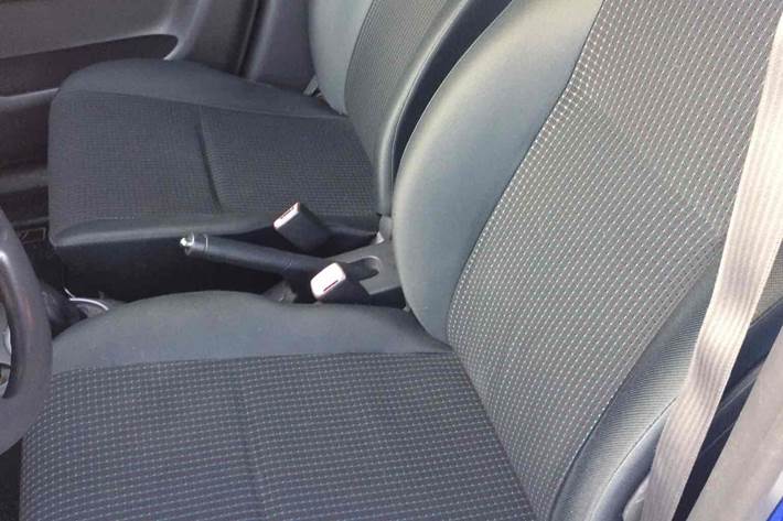 Blå Suzuki Swift fra 2006