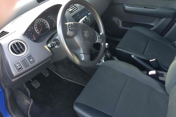 Blå Suzuki Swift fra 2006