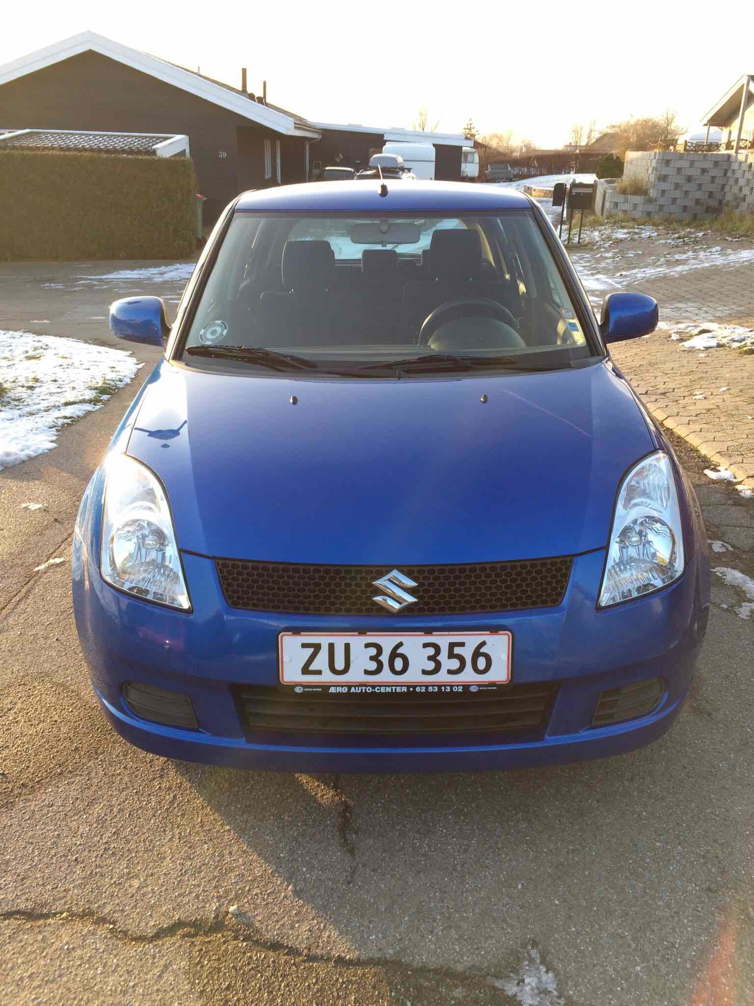 Blå Suzuki Swift fra 2006