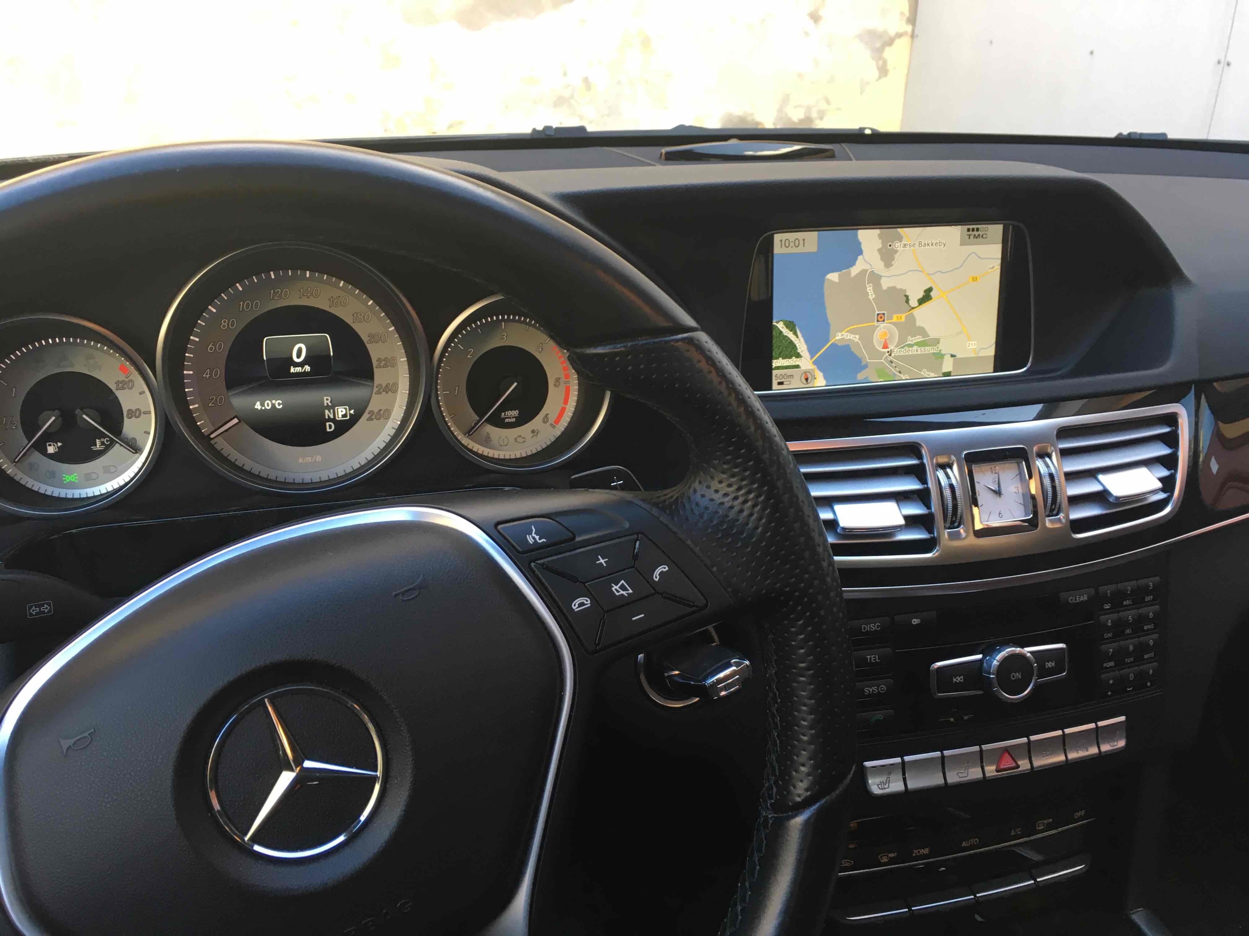Sort Mercedes E250 fra 2014