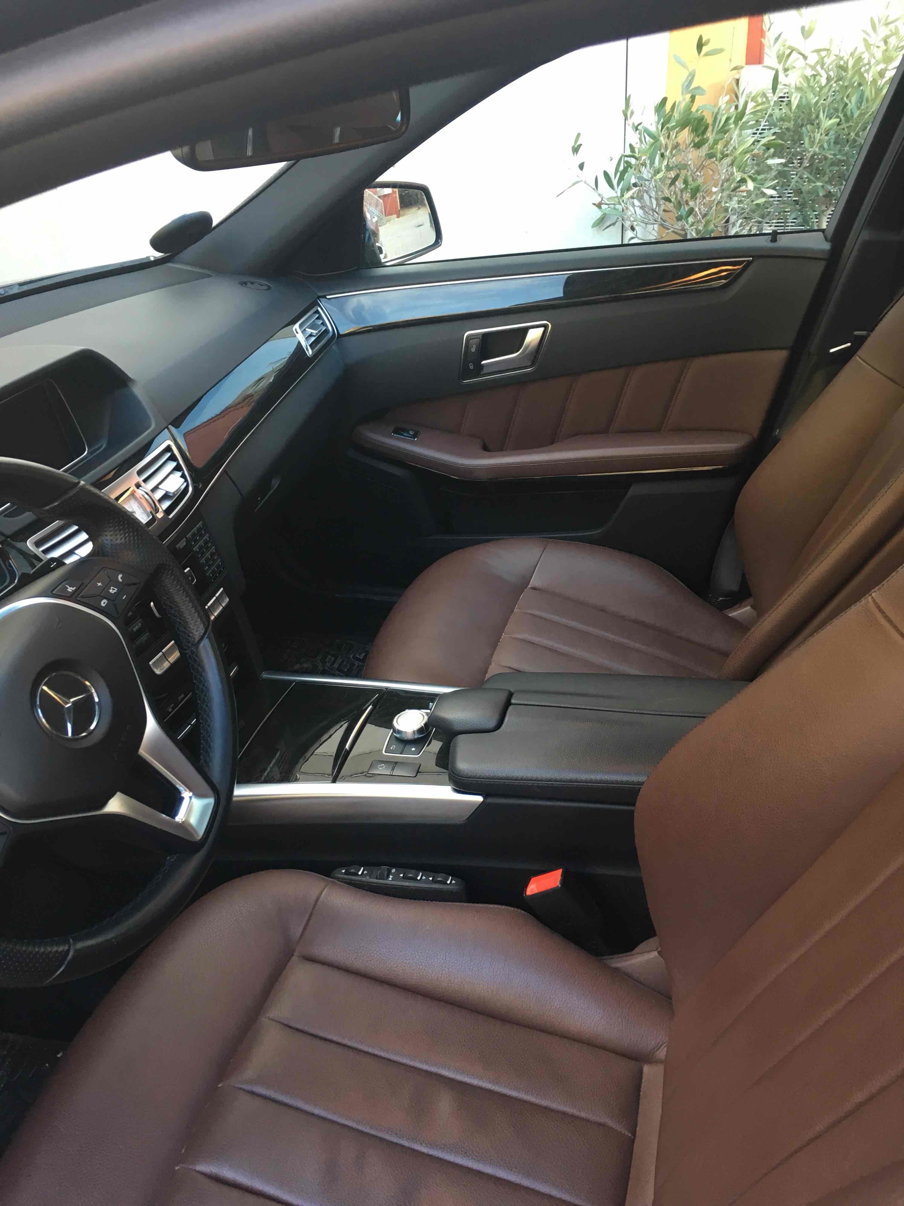Sort Mercedes E250 fra 2014