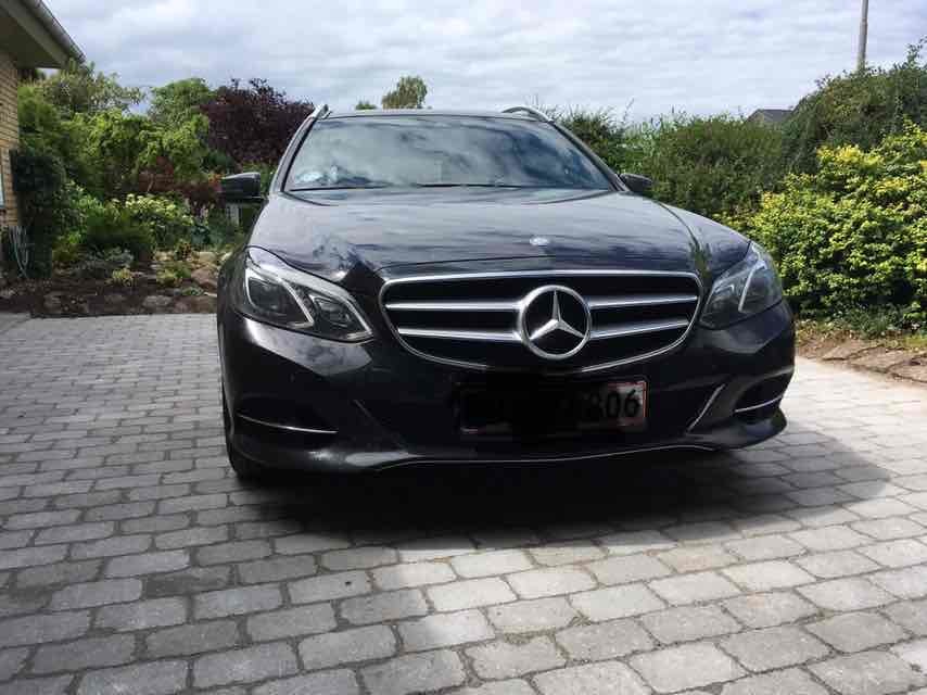 Sort Mercedes E250 fra 2014