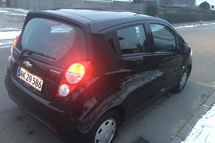 Sort Chevrolet Spark fra 2013