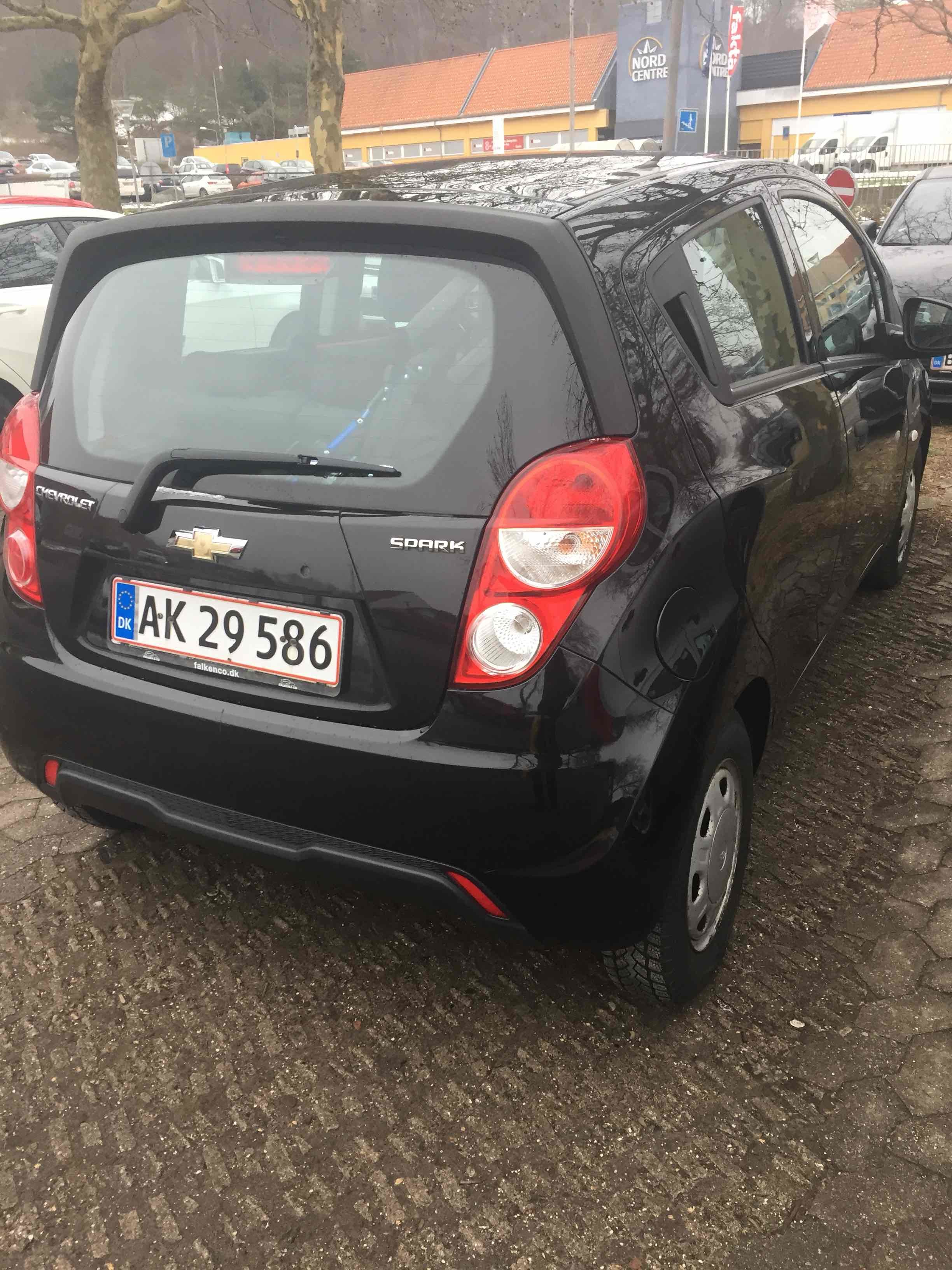 Sort Chevrolet Spark fra 2013