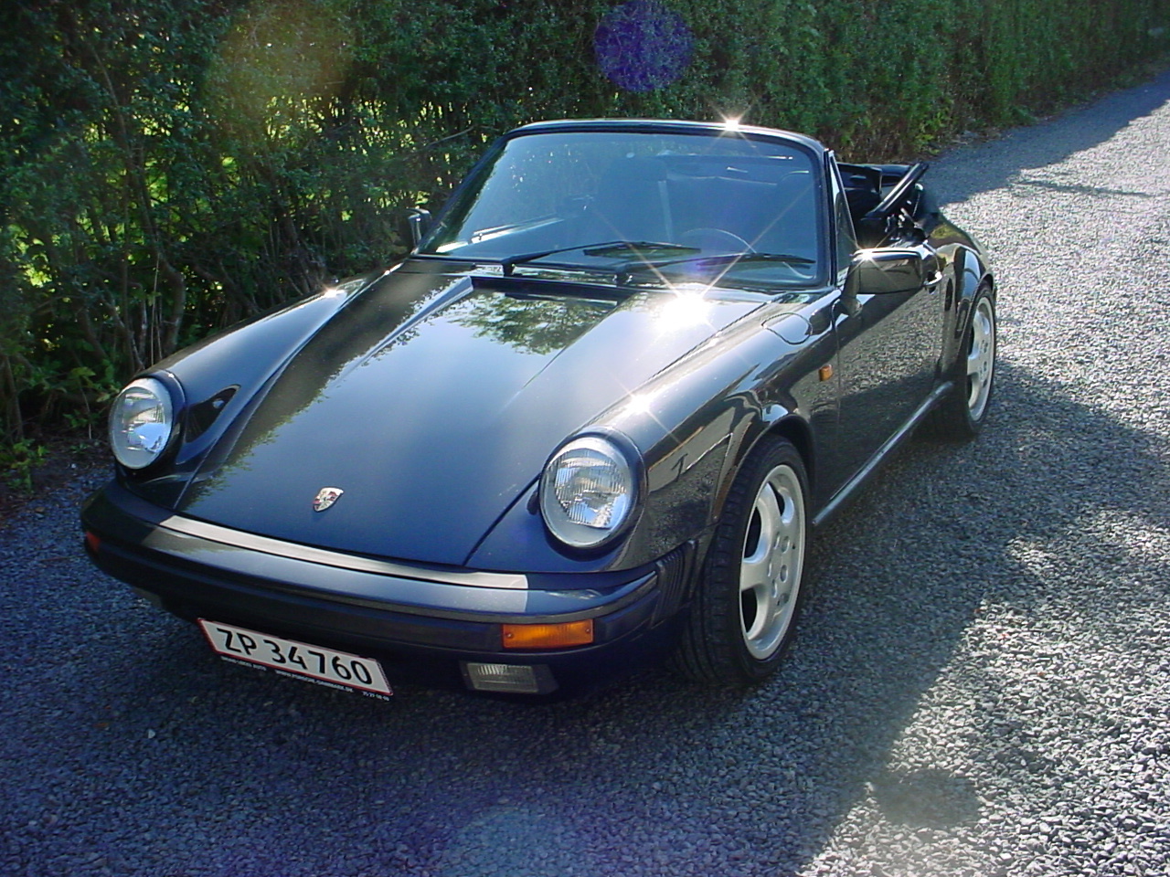 Sort Porsche 911 fra 1976