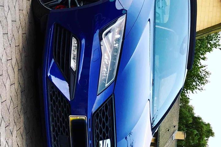 Blå Seat Leon fra 2017