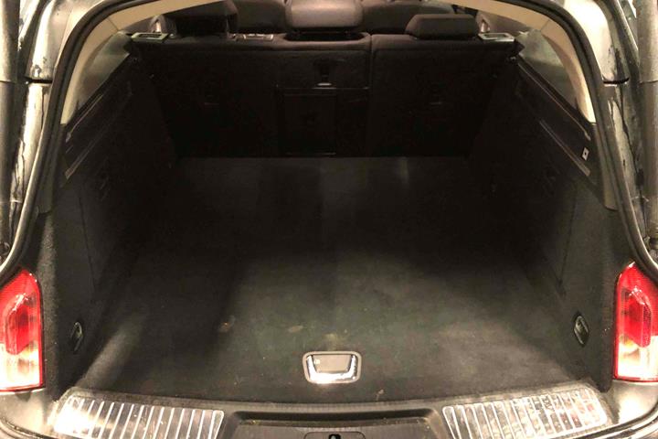 Sort Opel Insignia fra 2013