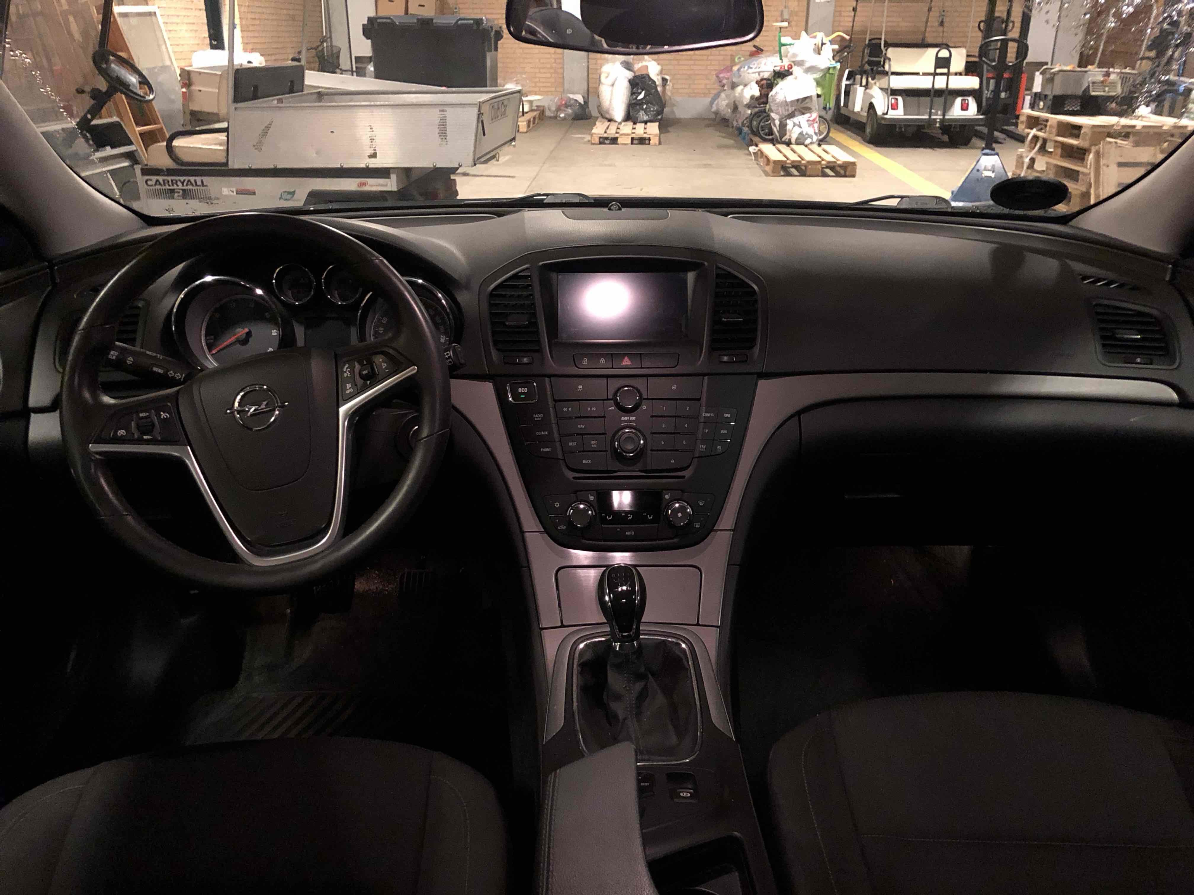 Sort Opel Insignia fra 2013