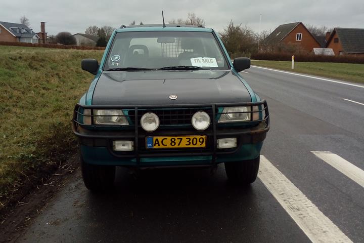 Grøn Opel Frontera fra 1994