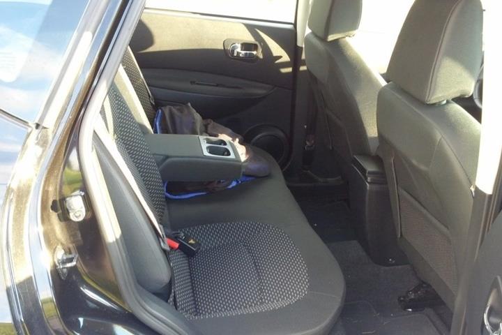 Sort Nissan Qashqai fra 2009