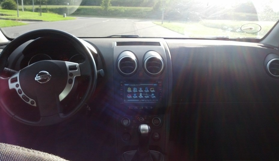 Sort Nissan Qashqai fra 2009