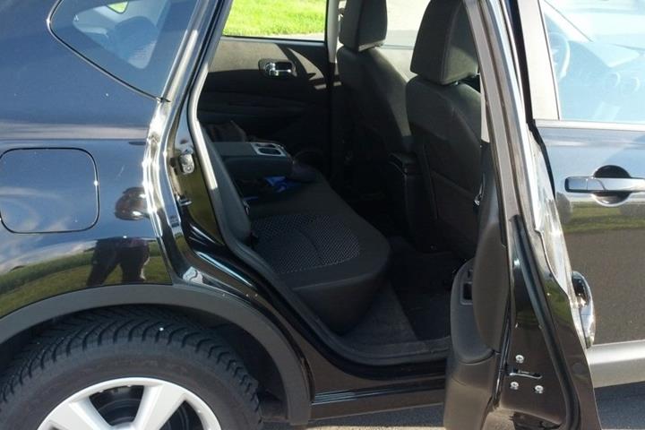 Sort Nissan Qashqai fra 2009