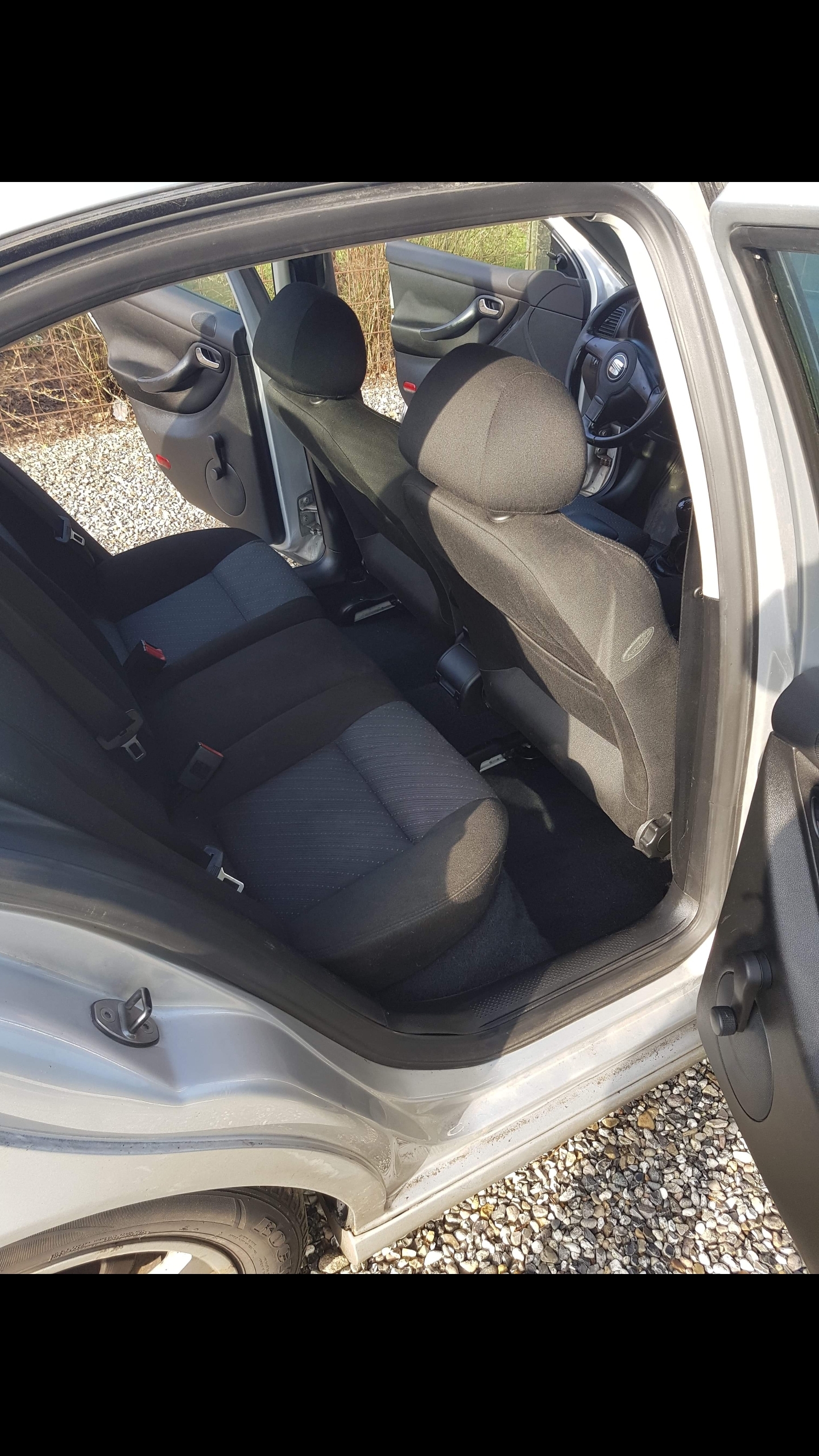 Grå Seat Leon fra 2003