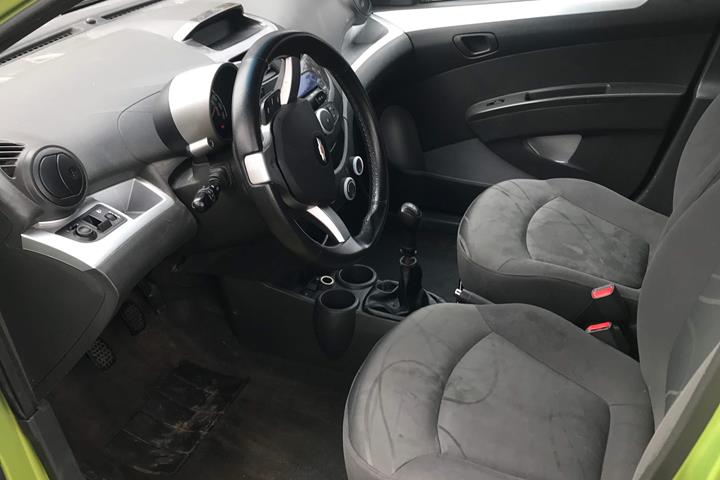 Grøn Chevrolet Spark fra 2011