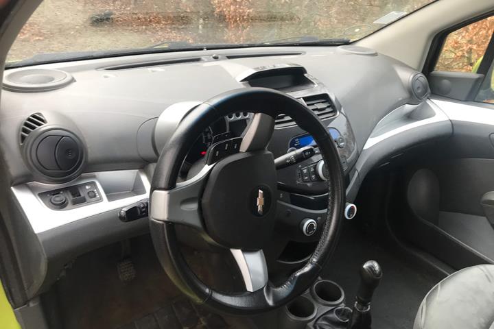 Grøn Chevrolet Spark fra 2011